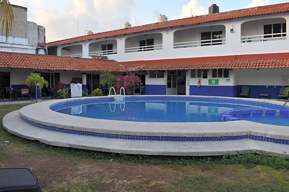 Hotel Plaza Almendros
