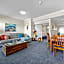 Mandurah Resort by the Beach