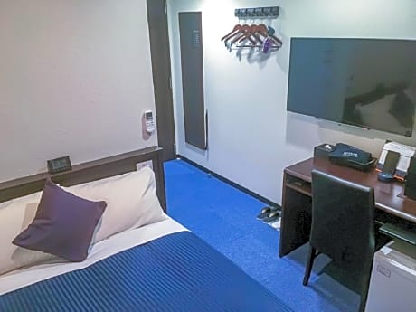 Double Room with Small Double Bed - Smoking