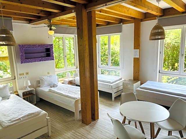 mybrand boardinghouse Volksdorf Self Check-in -free parking