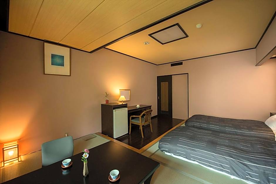 2 Beds Japanese Style, Nonsmoking — 5 fotoğraftan 1. fotoğraf
