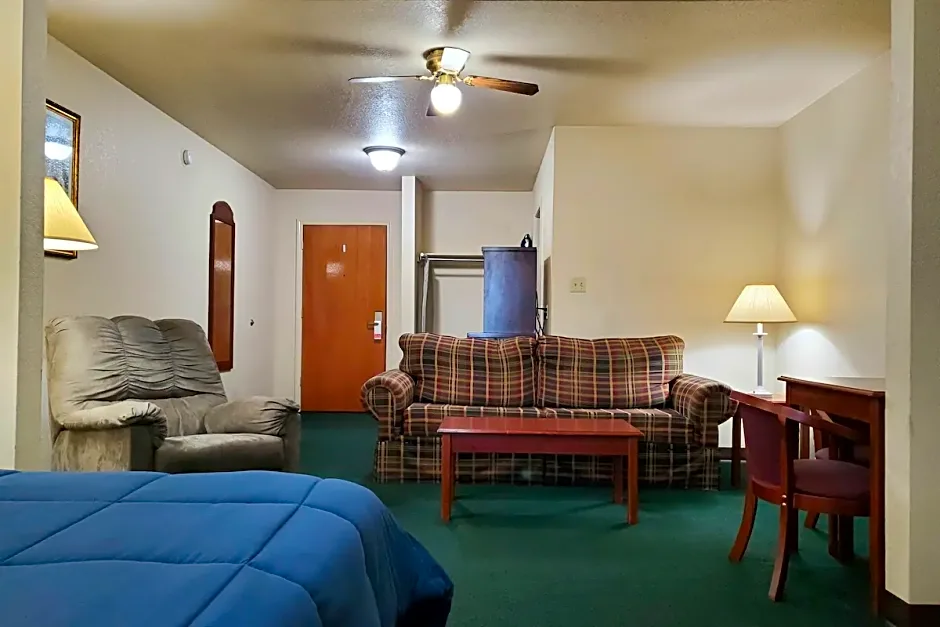 Candlelight Inn Suites Hwy 69 near McAlester