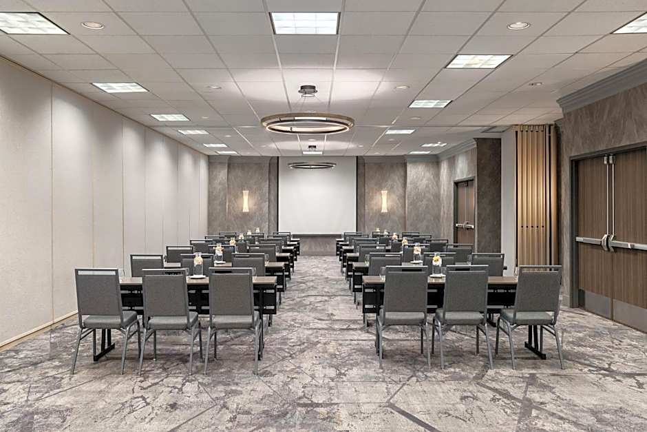 Holiday Inn Hotel & Suites Overland Park-West By IHG