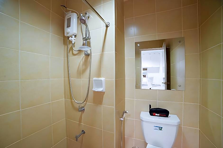 RedDoorz Plus @ Roxas Street Davao