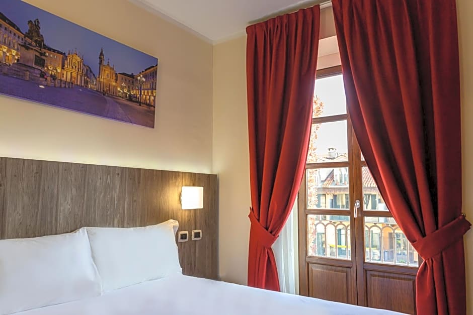 Hotel Urbani