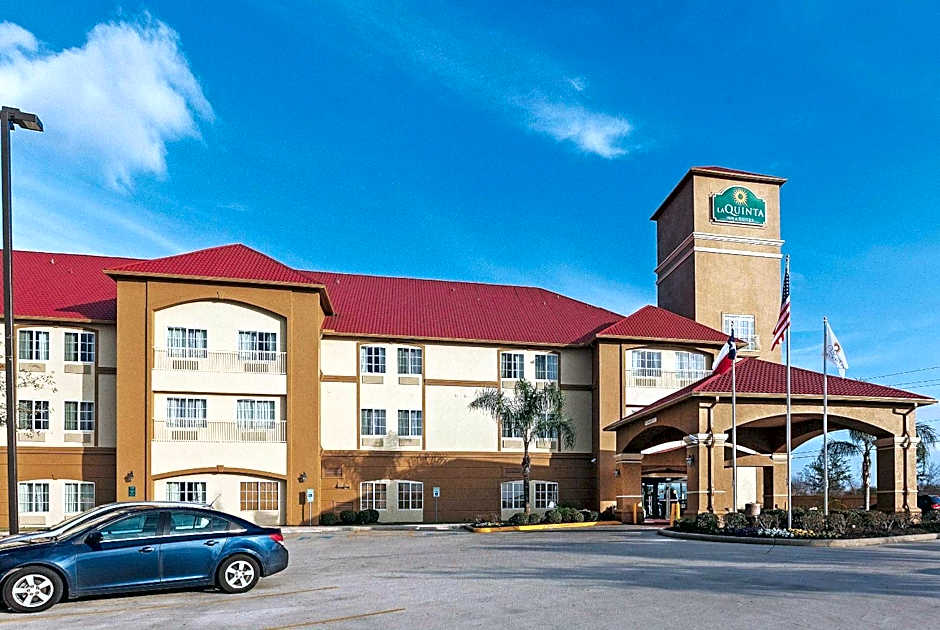 La Quinta Inn & Suites by Wyndham Houston Hobby Airport