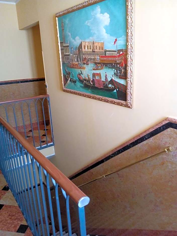 Hotel Diana
