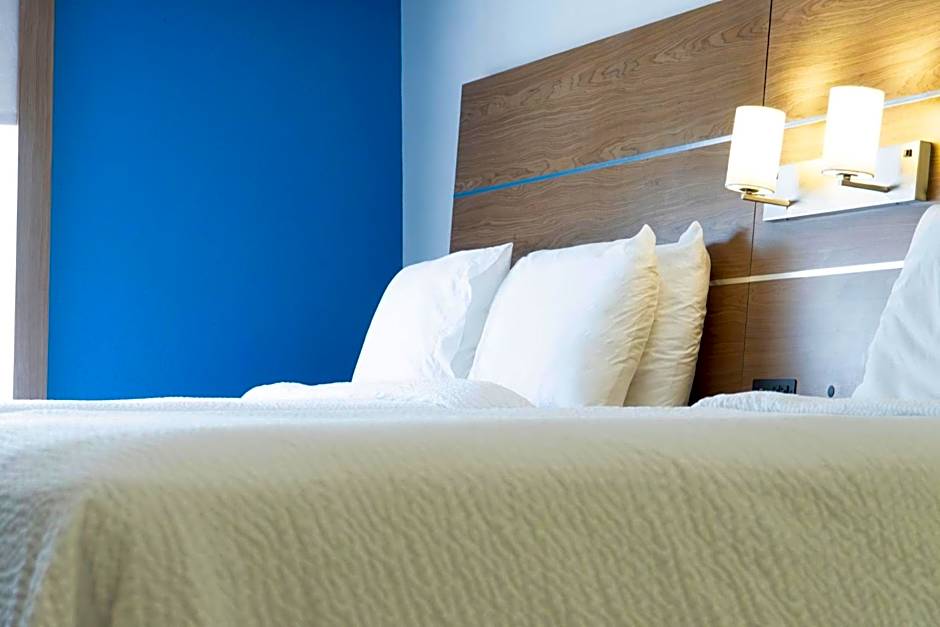 Holiday Inn Express Columbia NE - Fort Jackson by IHG