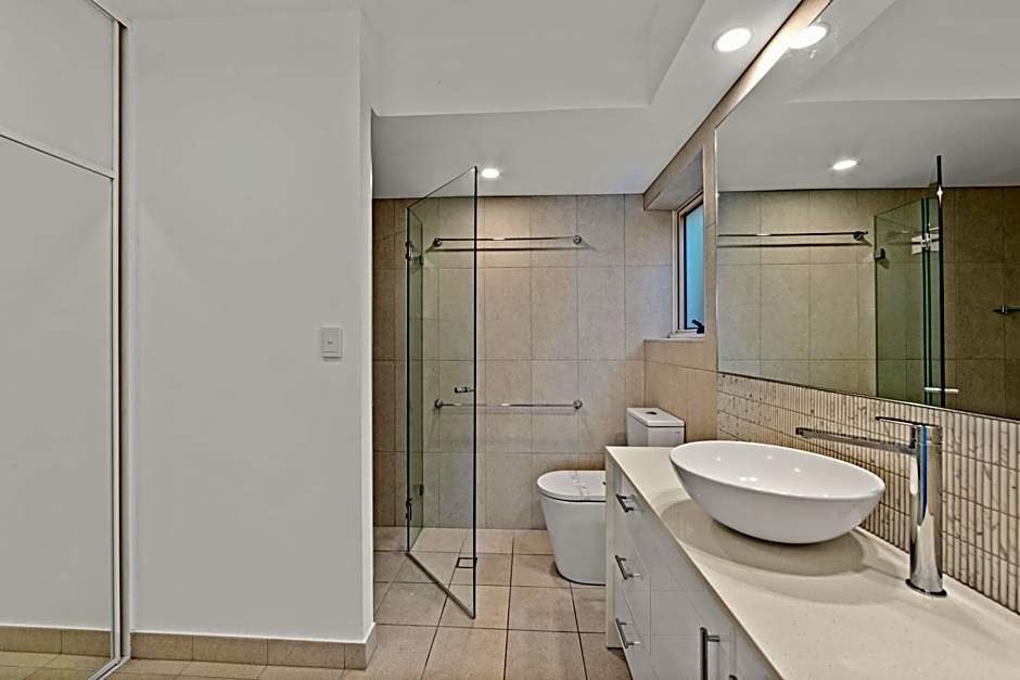 La Mer Sunshine Beachfront