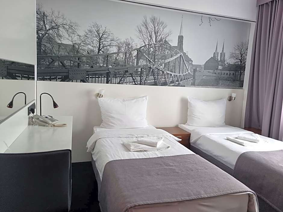 Terminal Hotel
