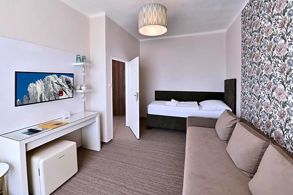 APLEND Hotel Lujza Major