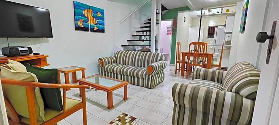 Casinha de Boneca em Juquey