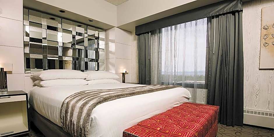Photo 1 of 4 of Tahoe 1 King Bed Suite, Nonsmoking