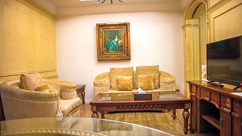 Four Seasons Place Hotel