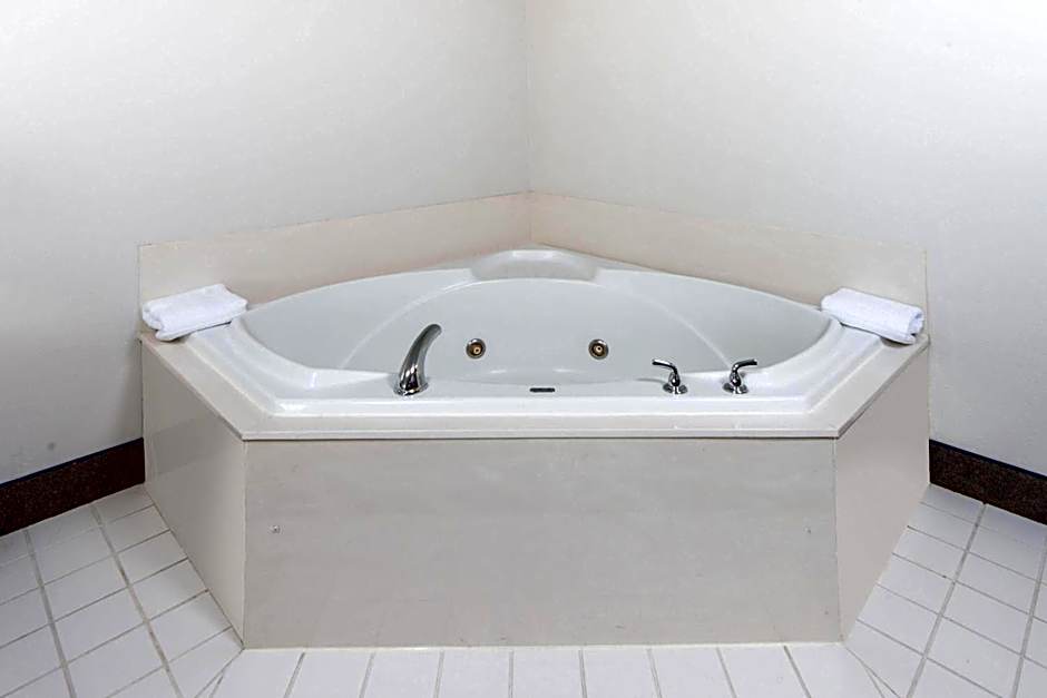 Ramada by Wyndham Springfield North