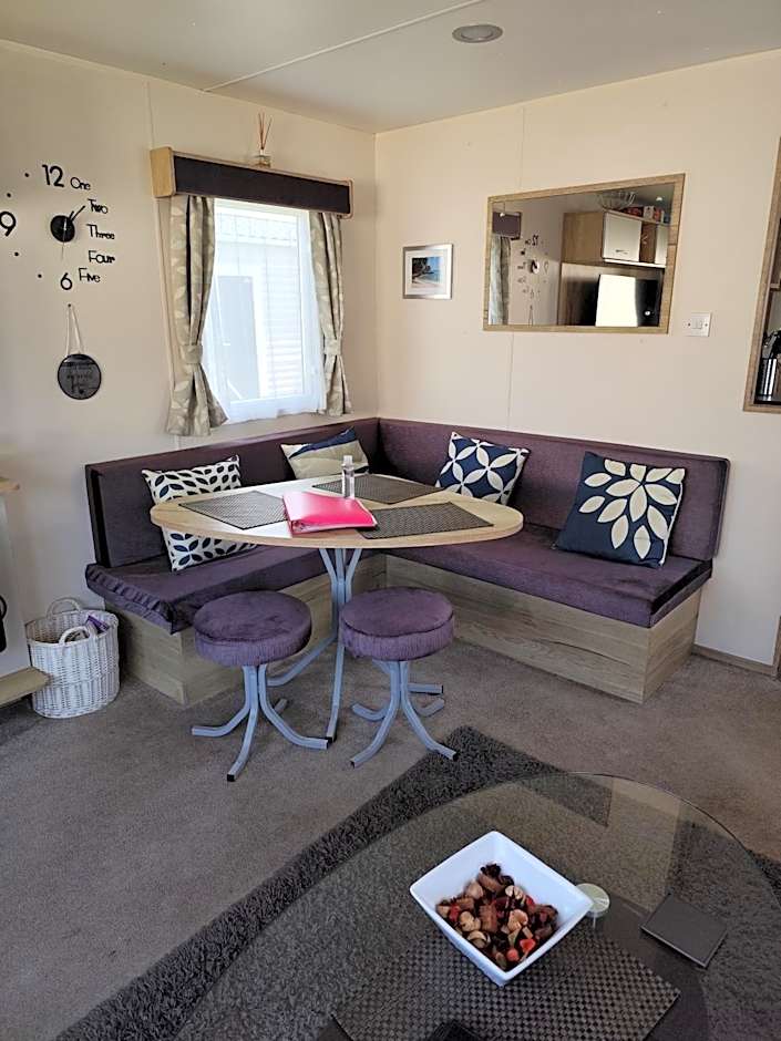 STATIC CARAVAN HOTEL in EDINBURGH