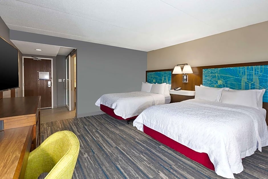 Hampton Inn By Hilton Traverse City