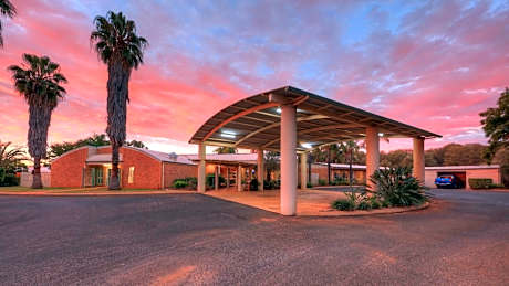 Mulga Country Motor Inn