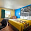 Super 8 by Wyndham Waco University Area