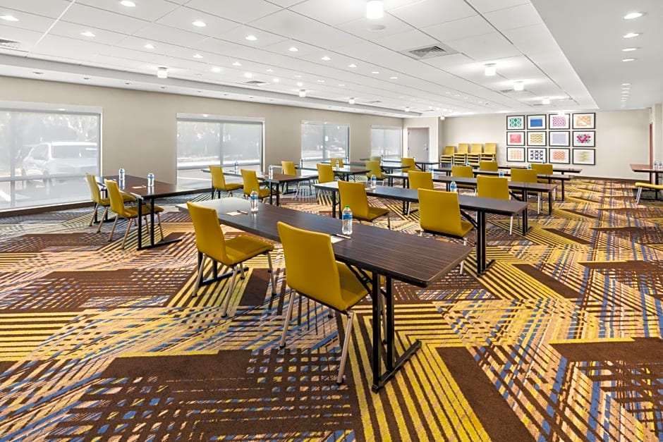 Holiday Inn Express & Suites - Suisun City, an IHG Hotel