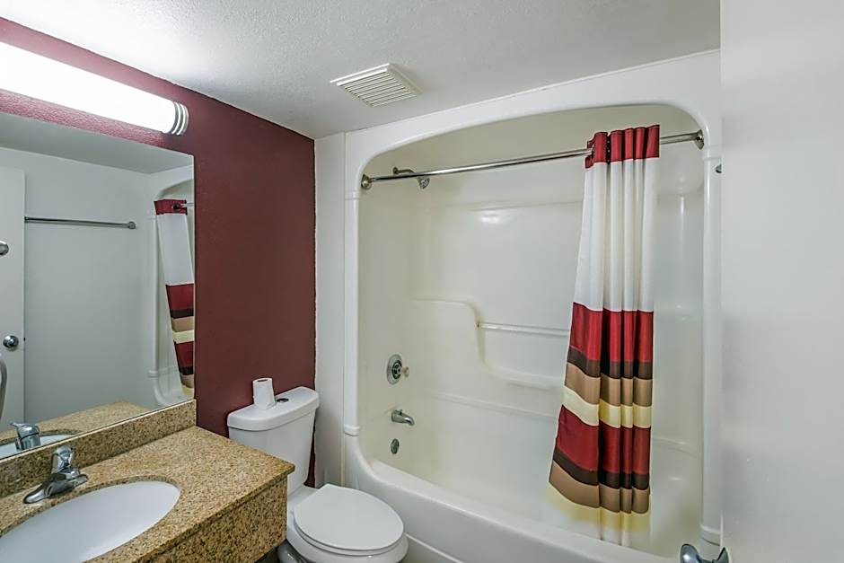 Red Roof Inn Rochester - Airport