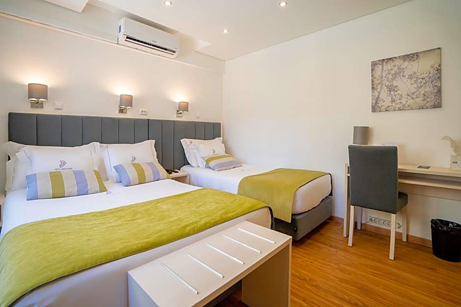 Dinya Lisbon Hotel & Lounge Bar