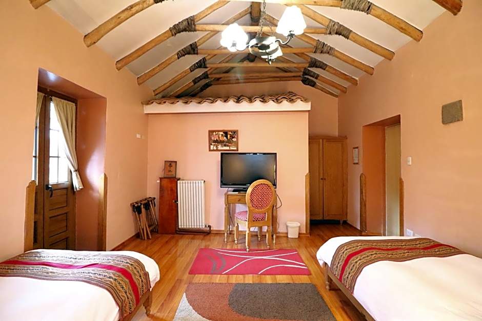 Hotel & Mirador Los Apus