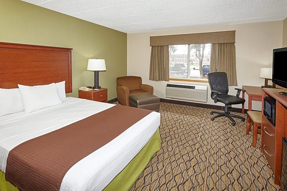 AmericInn by Wyndham Sheboygan