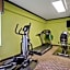La Quinta Inn & Suites by Wyndham Maingate Fort Jackson