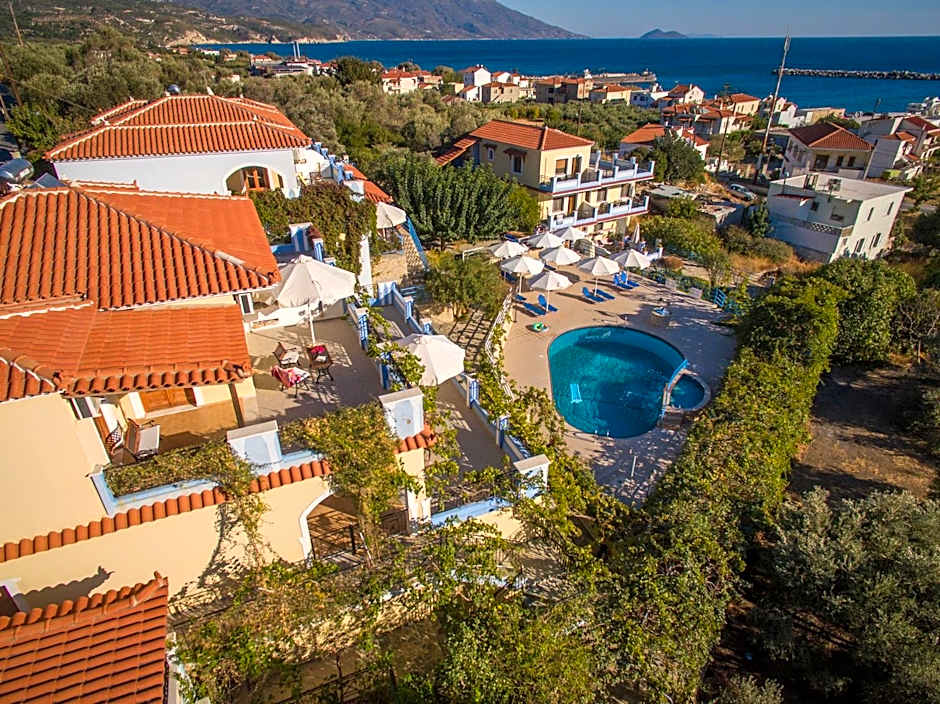 Pantheon Apartments & Studios