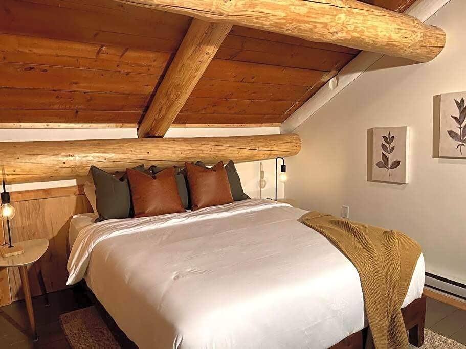 7 Acres Forest - Skiing Close - Privacy - Theatre