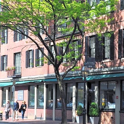 Beacon Hill Hotel