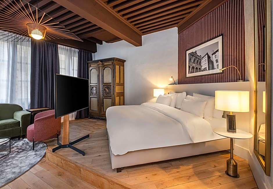 Cour des Loges Lyon, a Radisson Collection Hotel