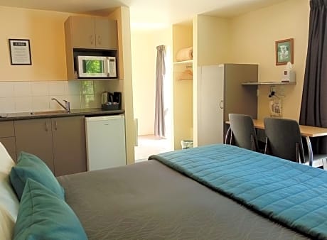 Studio with Garden View