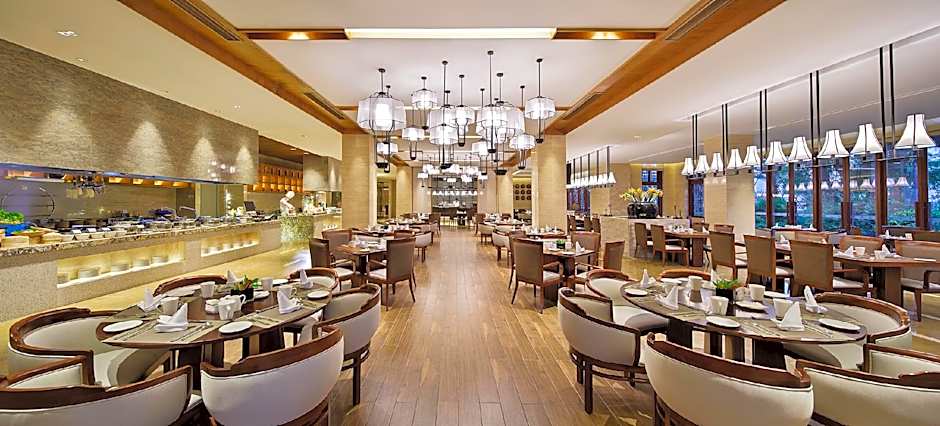 Wyndham Grand Plaza Royale Wenchang