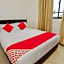 Super OYO 89495 Rich Hotel