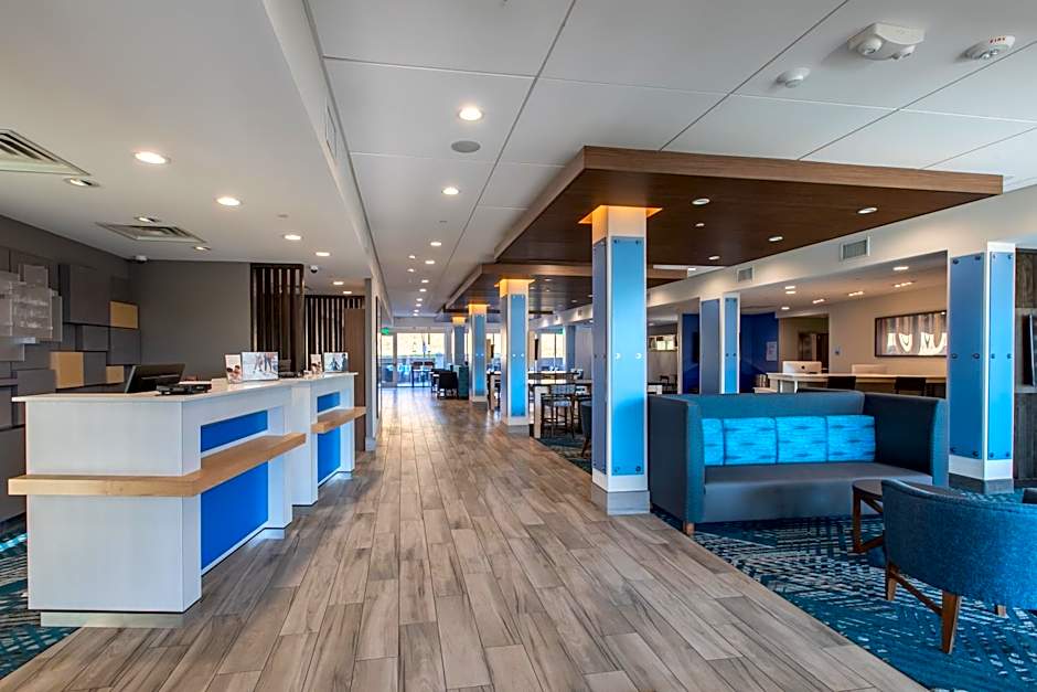 Holiday Inn Express And Suites Gainesville - Lake Lanier Area By IHG