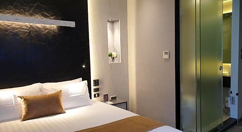 Aspira Gems Center Silom