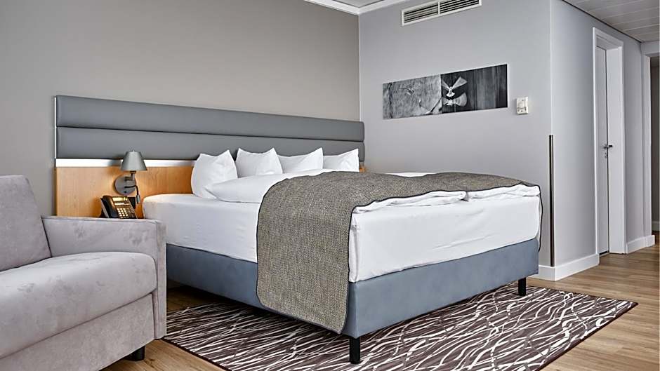 Holiday Inn Berlin Airport - Conference Centre By IHG