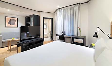 Superior - 2 Beds 1 Extra