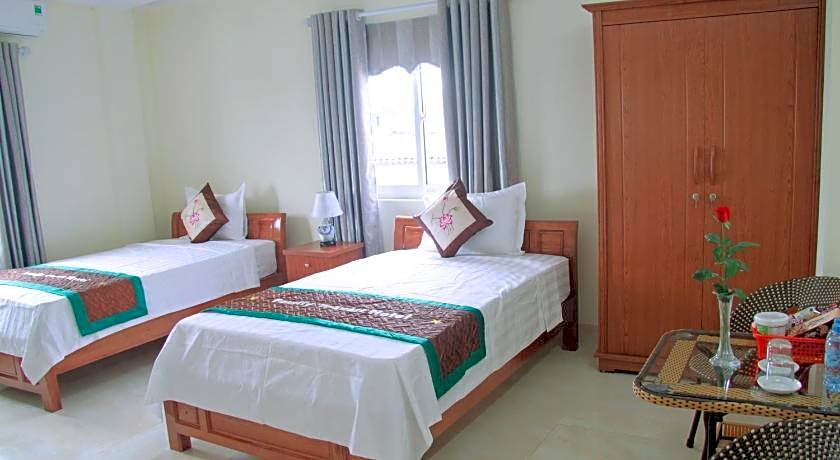 Family Transit Hotel