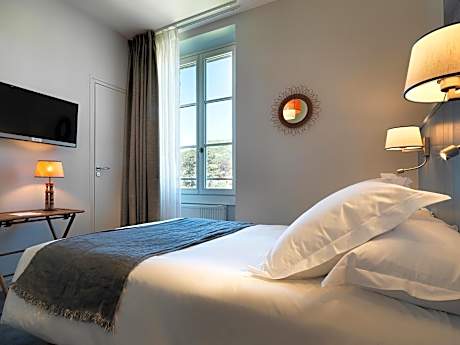 Economy Double Room Street View with free spa access