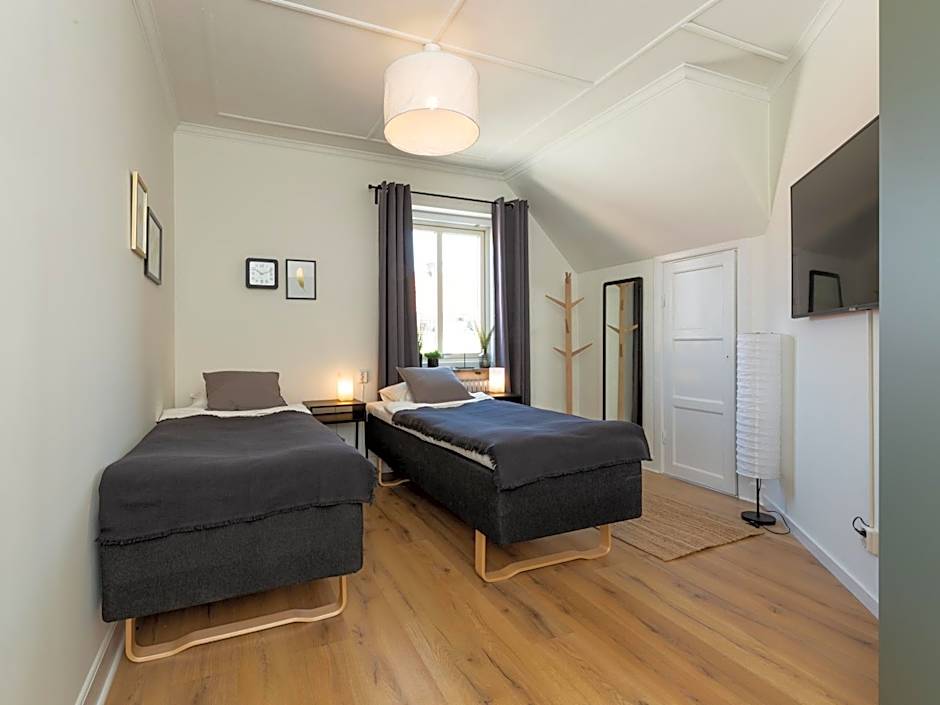 Alyhr Apartments