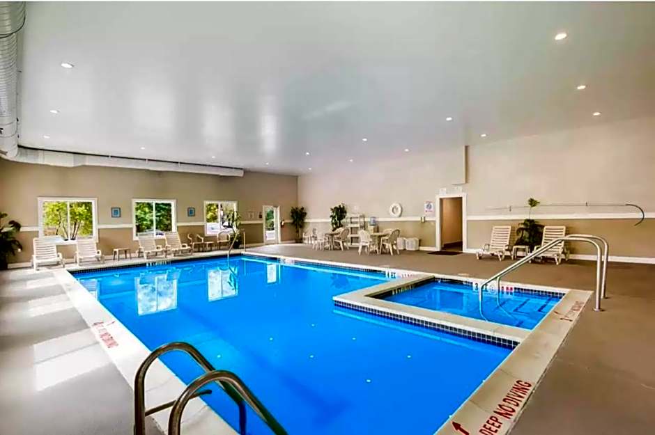 Sleep Inn & Suites Dunmore