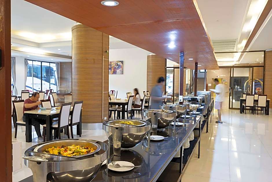 The President Hotel at Chokchai 4