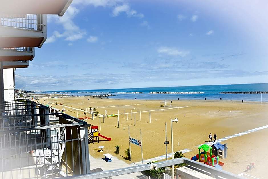 Hotel Suprem sul Mare