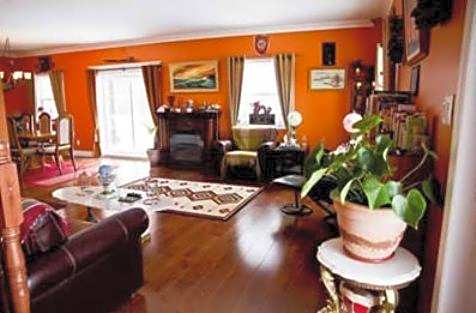 Gîte Le Trésor Caché Bed & Breakfast