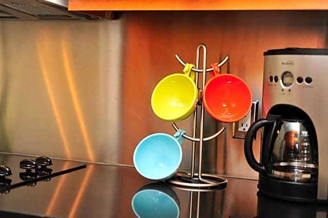 Yonge Suites Apart Hotel