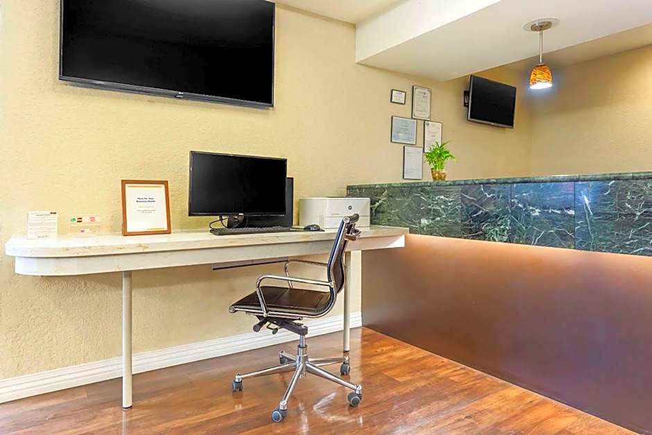 Comfort Inn & Suites Seatac