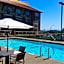 Holiday Inn Victoria - Elk Lake by IHG